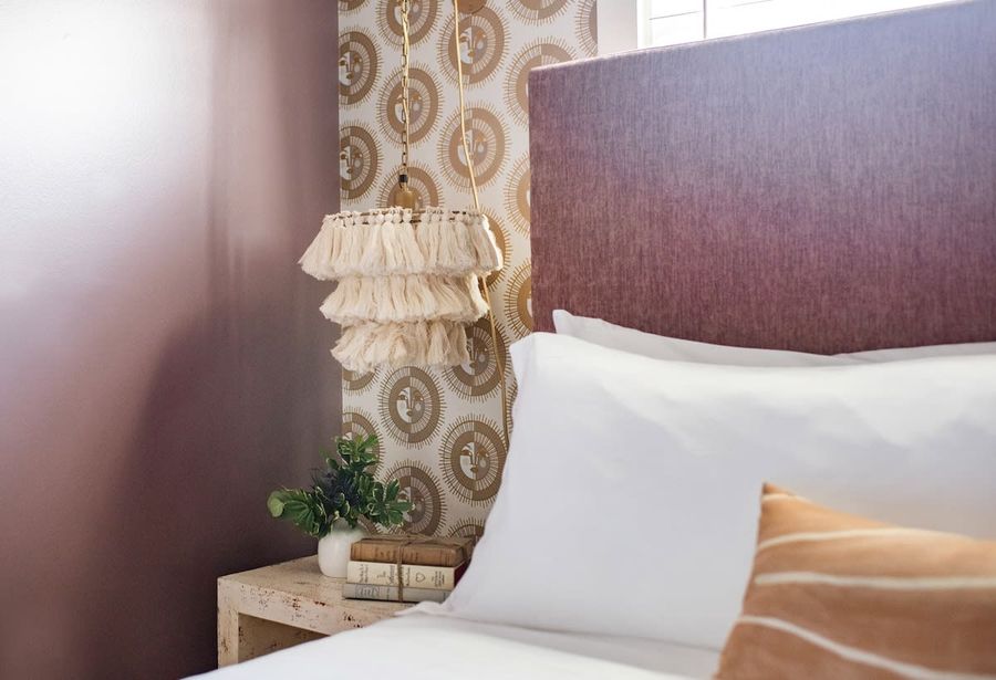 Queen Bedroom 