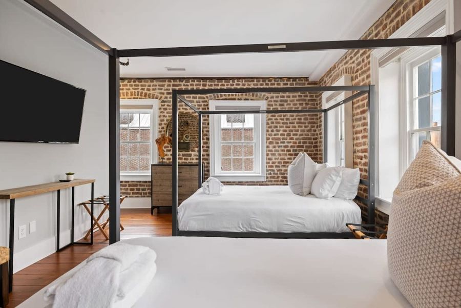 Bedroom #2 with 2 Queen Beds + En-Suite + TV