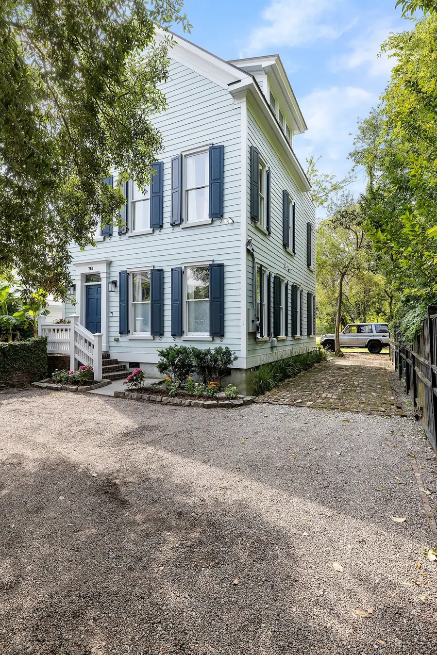 Welcome to your downtown Charleston rental!