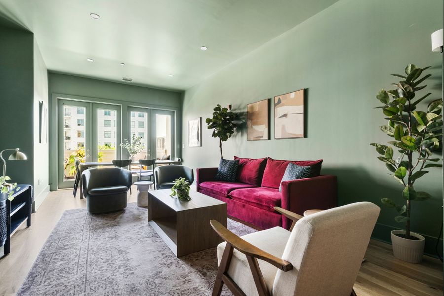 Spacious living room with seating for your entire group