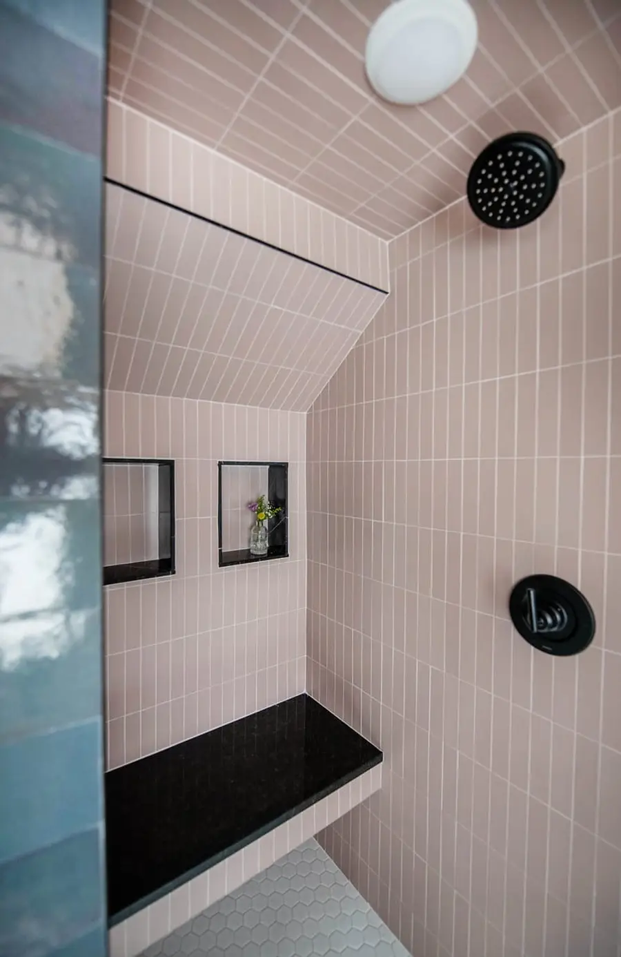 Bathroom 4: Walk-in shower