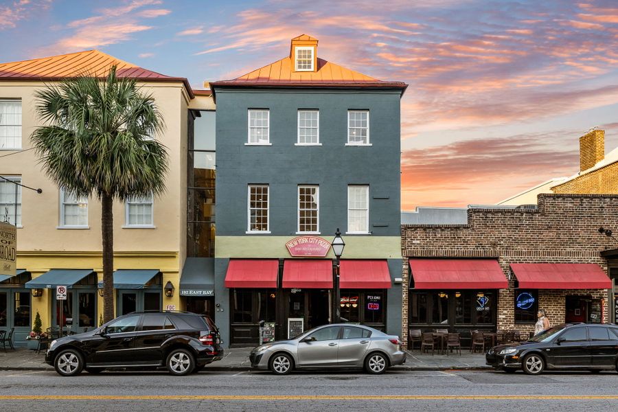 Welcome to your East Bay Street rental! Walk everywhere downtown and stay within steps of some of the best restaurants and shops!
