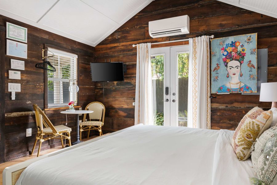 Bedroom: King Bed + TV