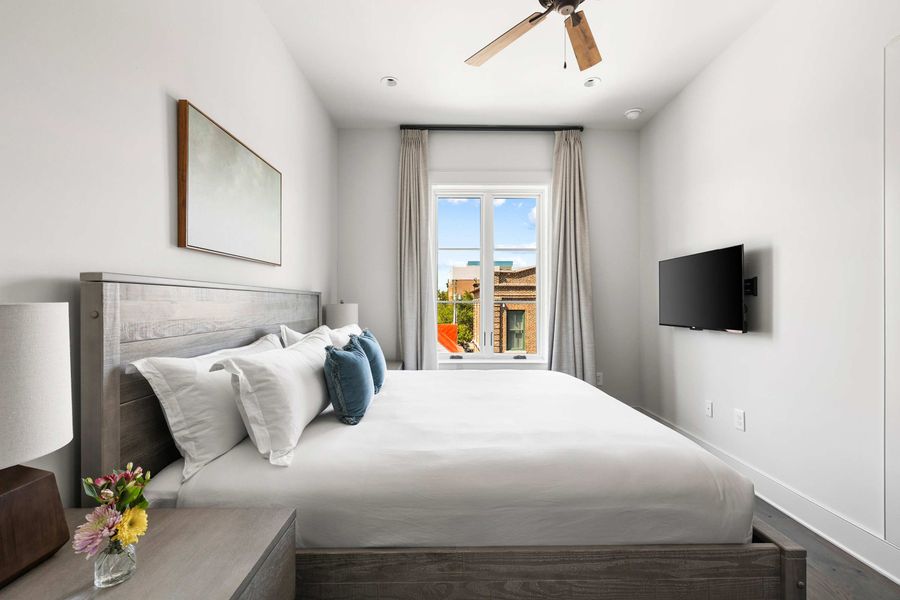 Bedroom #1: King Bed