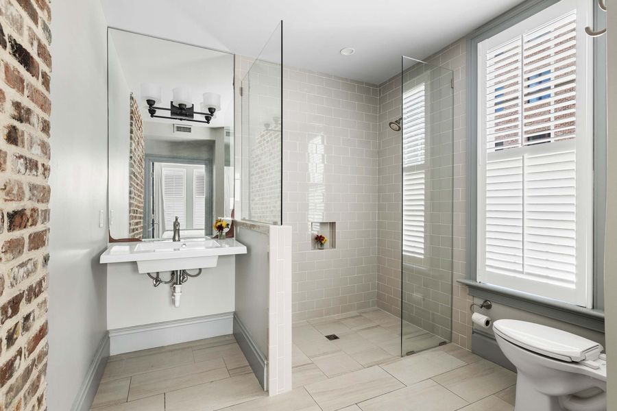Ensuite for bedroom 1