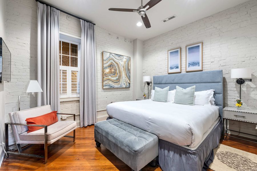 UNIT DEF Bedroom #1: King Bed