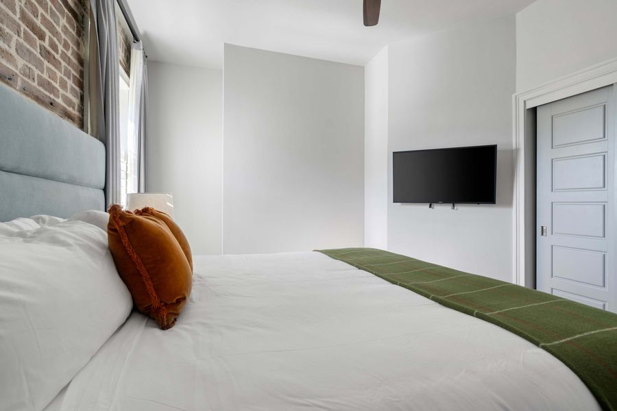 Bedroom #2: Queen Bed + TV