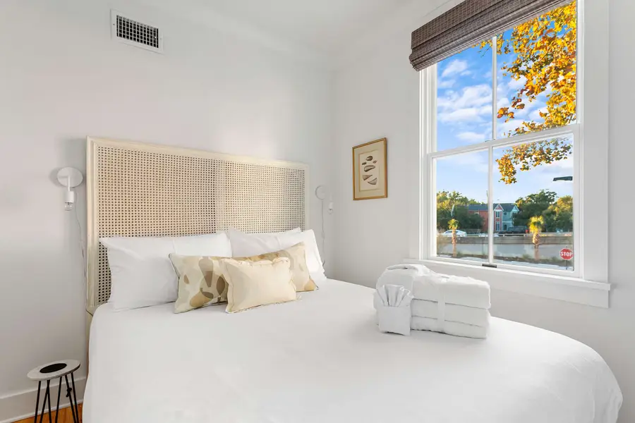 Bedroom #3: Queen Bed