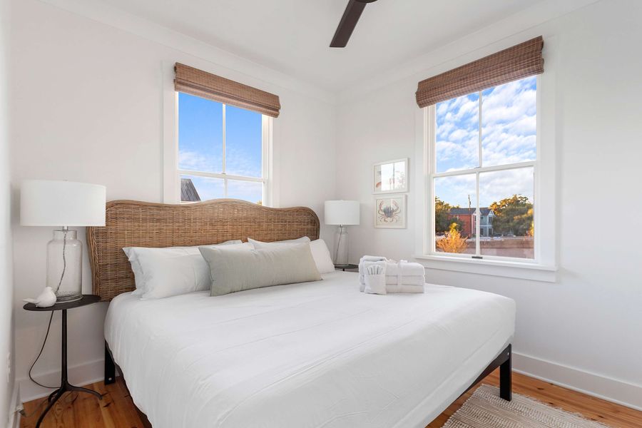 Bedroom #5: King Bed