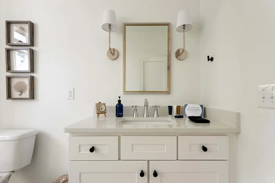 Bathroom #1: Shower + Tub Combo