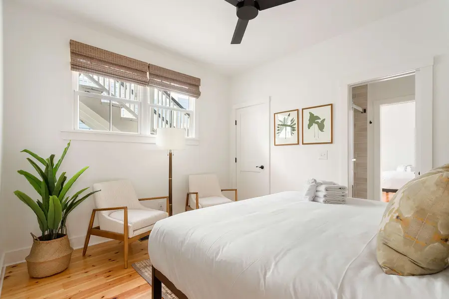 Bedroom #1: King Bed 