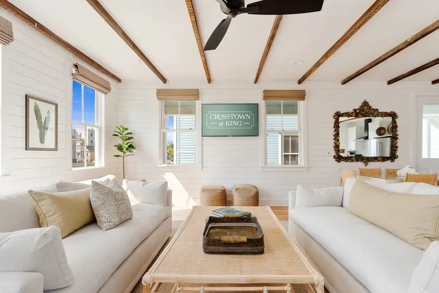 Welcome to your downtown Charleston rental! Explore all things downtown by foot!