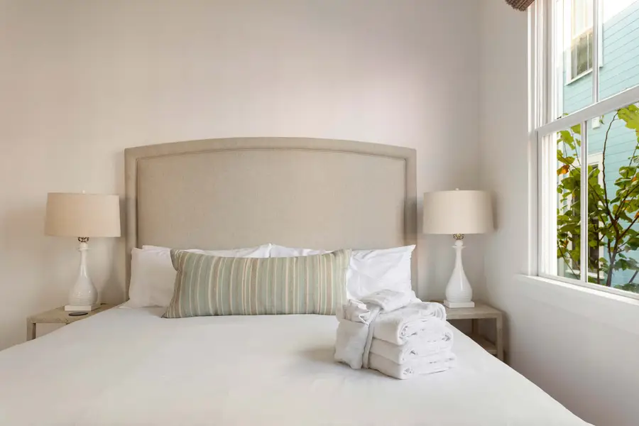 Bedroom #4: King Bed 
