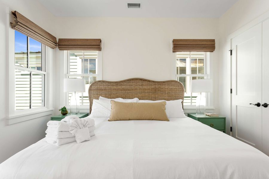 Bedroom #2: King Bed 