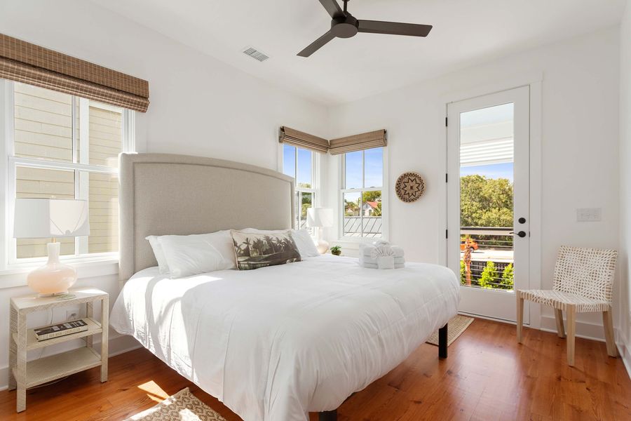 Bedroom #7: King Bed 