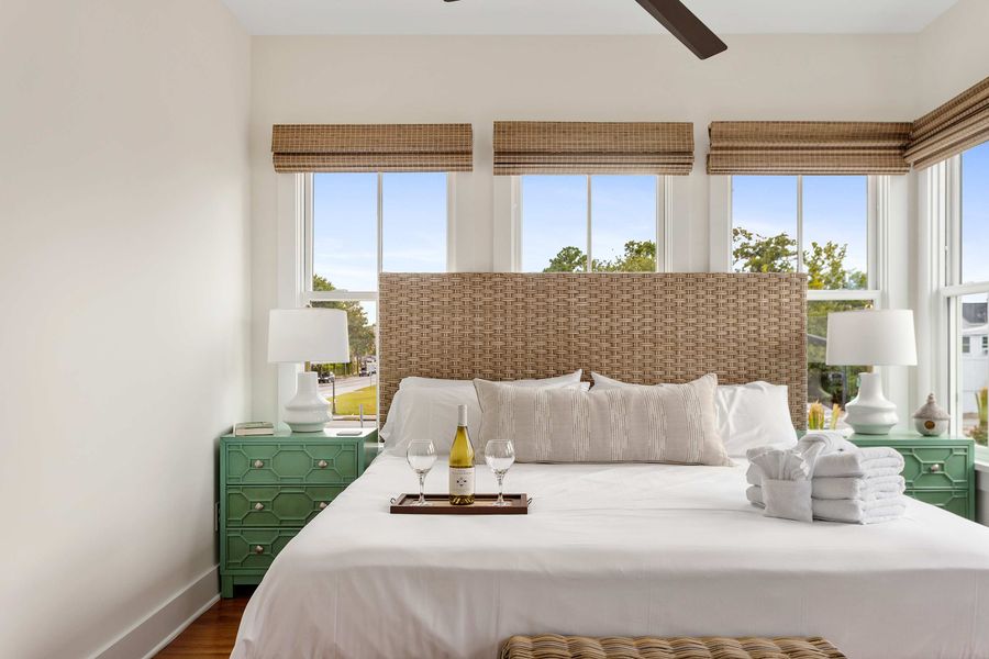 Bedroom #6: King Bed 