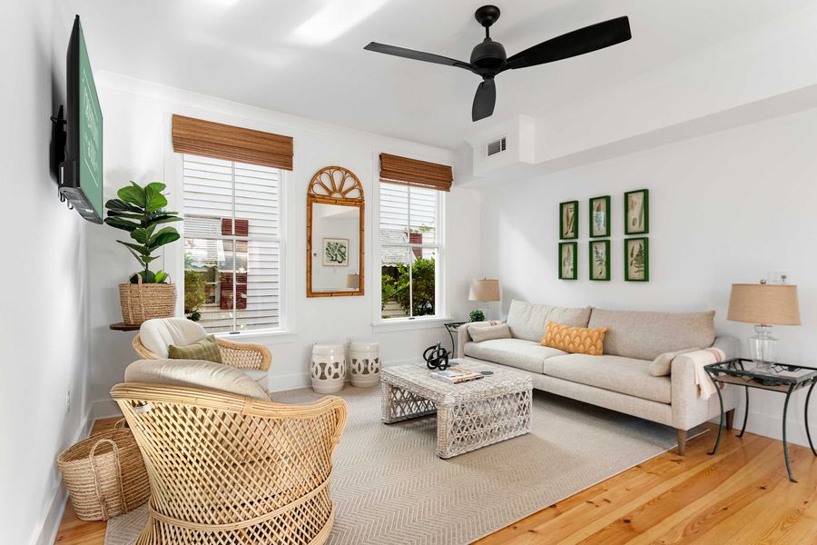 Spacious living room with seating for your entire group