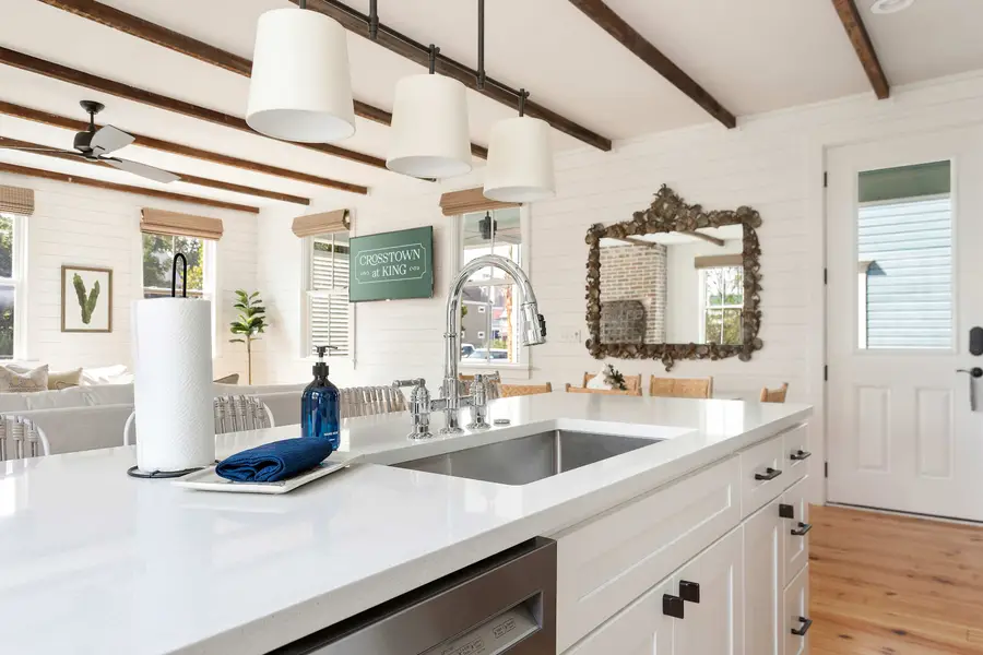 Fully equipped kitchen with everything you need to cook a meal!