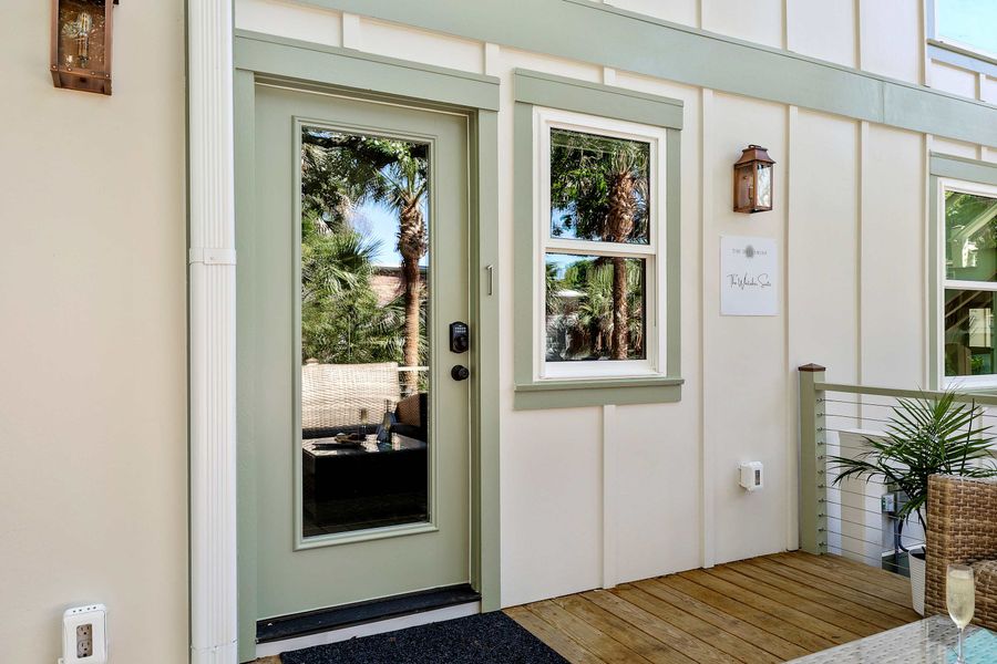 Welcome to the Francis at The Woods on Folly!
