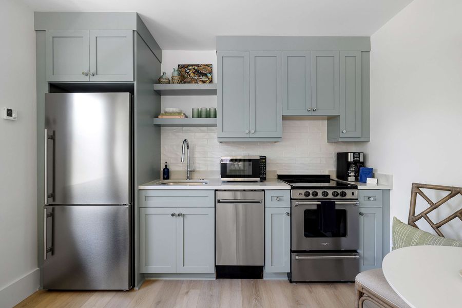 Fully equipped kitchen with everything you need to cook a meal!
