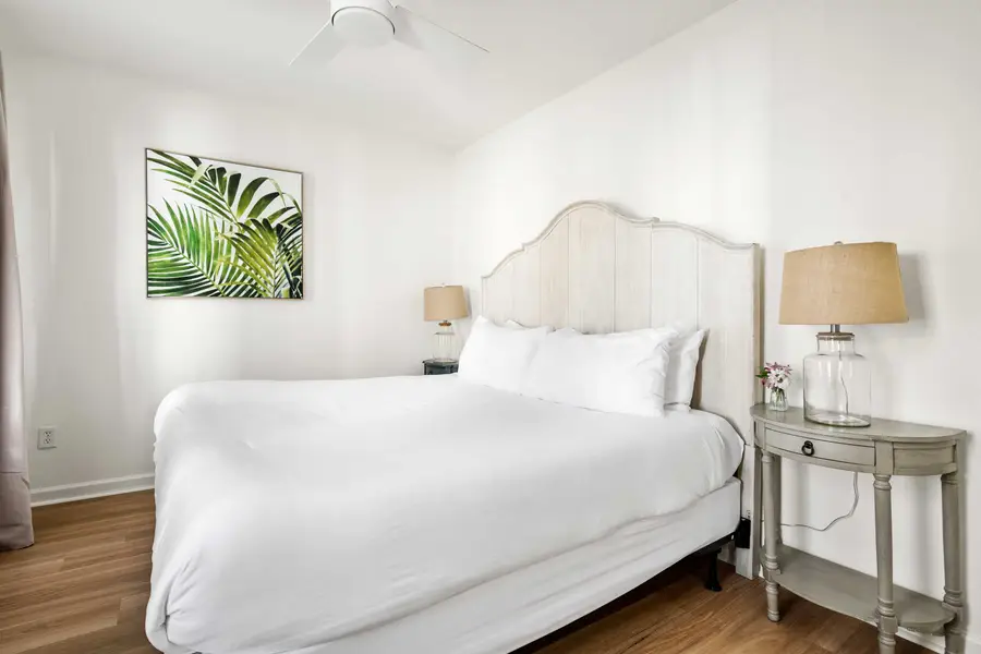 Bedroom #2: King Bed 