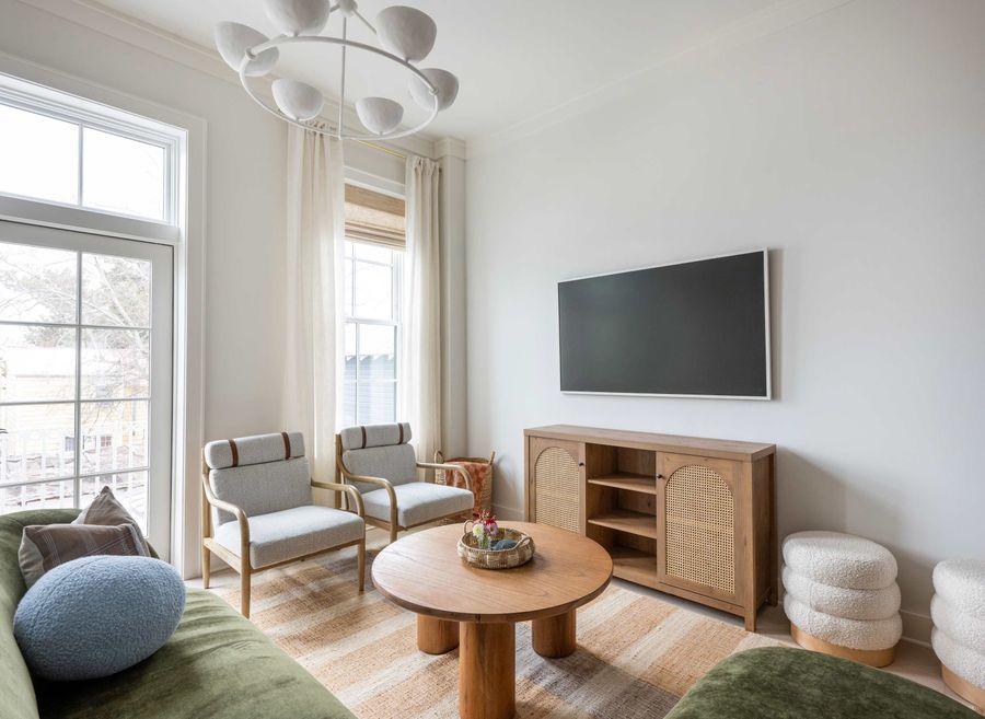 Spacious living room with seating for your entire group + TV!