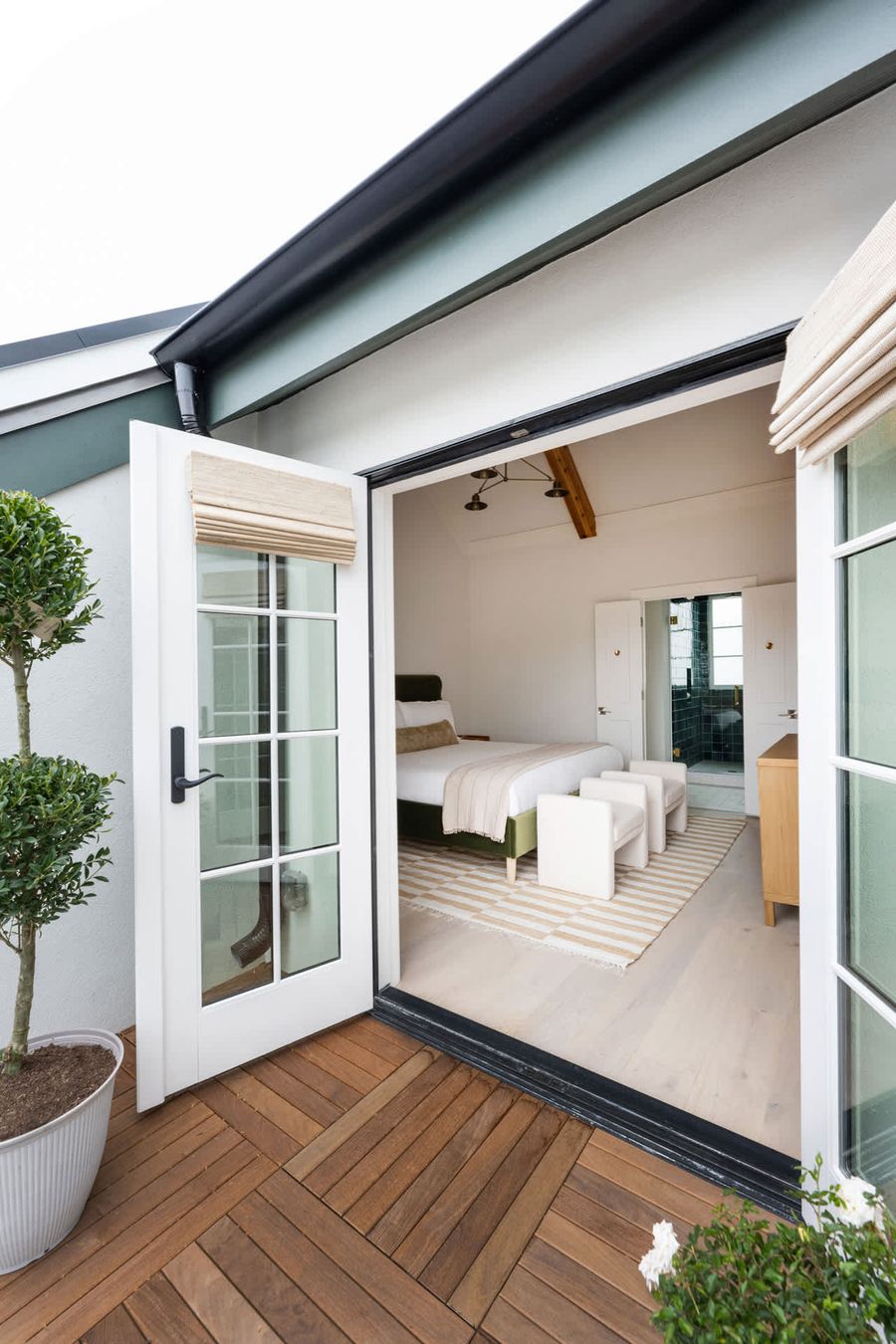 Entrance from the rooftop porch into the master bedroom! 