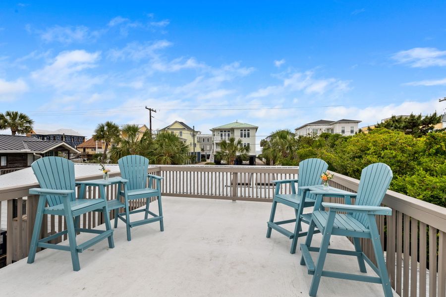 Rooftop seating for your group! Endless views of the marsh, ocean and even the Ravenal Bridge! 