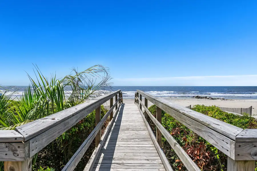 Welcome to your Folly Beach escape! 