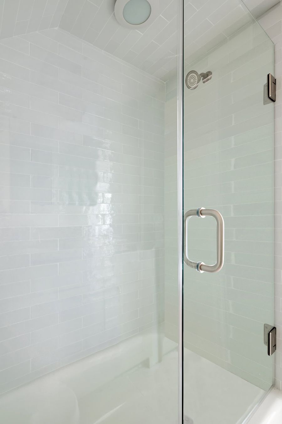 Bathroom #3: Shower/Tub Combo 