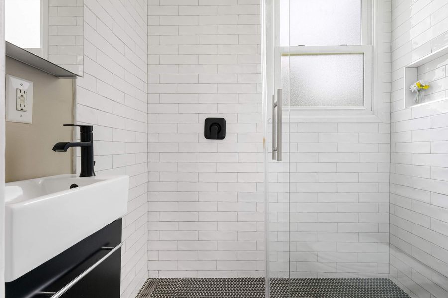 Bathroom 2: Walk-in Shower