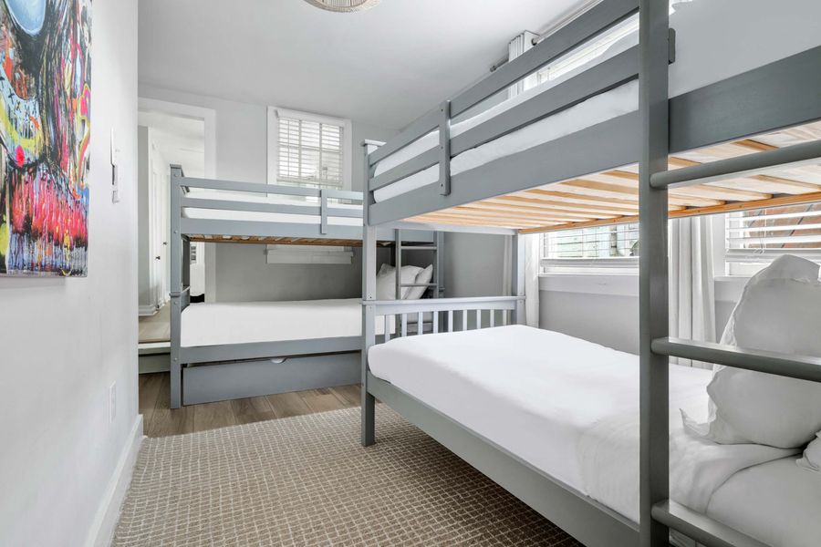 Bedroom 6: Twin Bed (x5) 