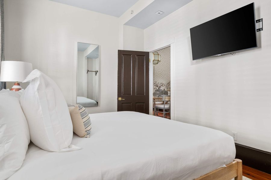 Bedroom #3: King Bed + TV 