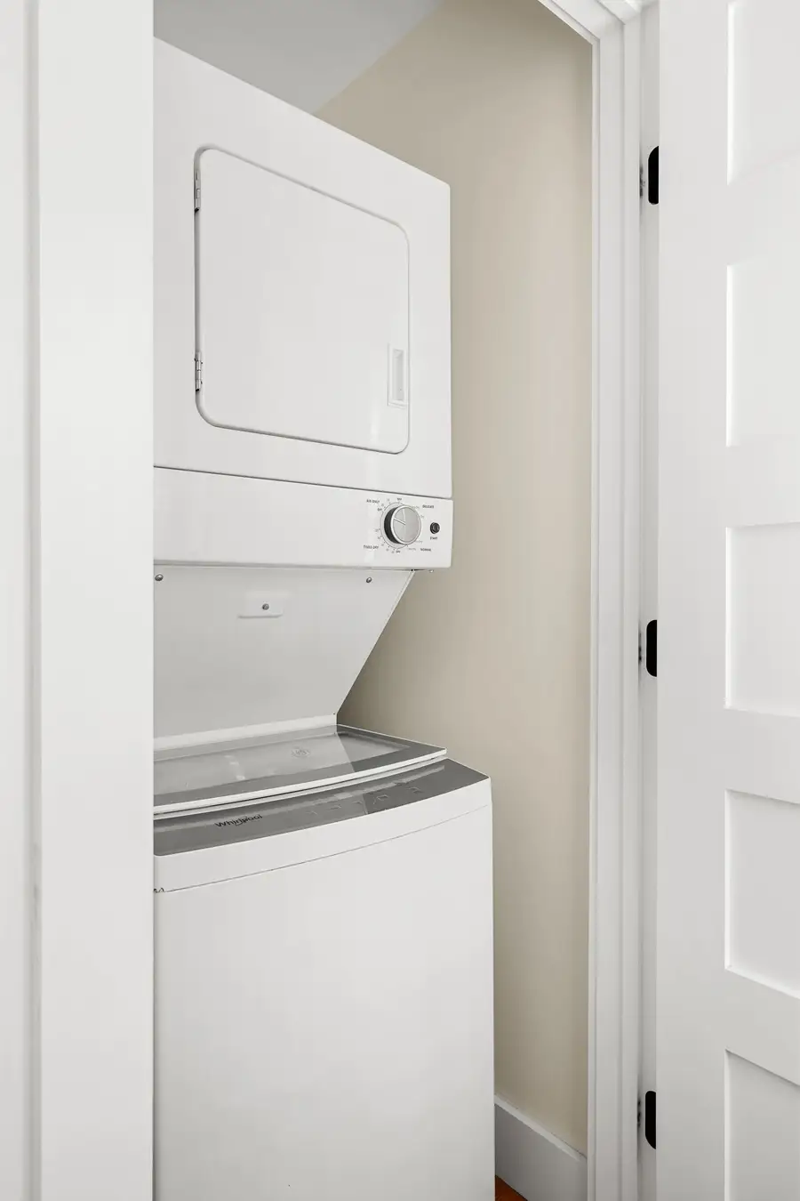 Washer + Dryer 