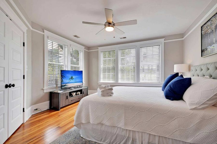 Bedroom 4: King Bed + TV
