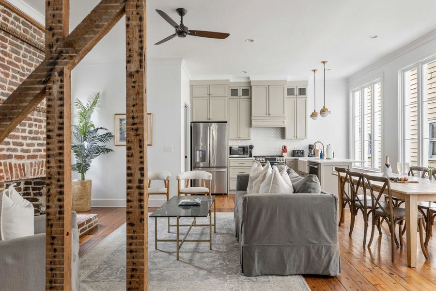 Spacious living room