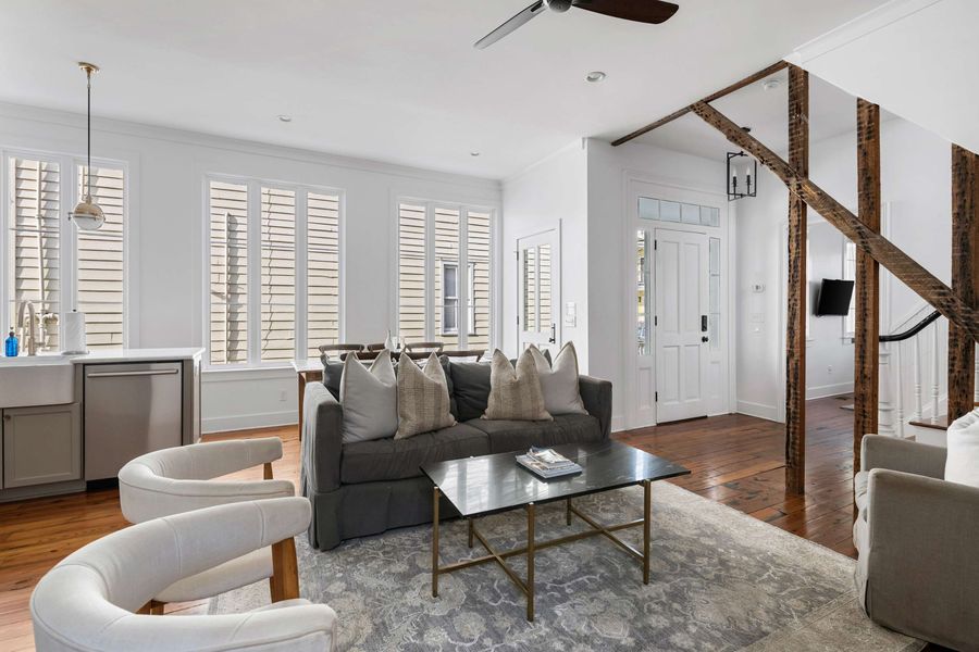 Spacious living room