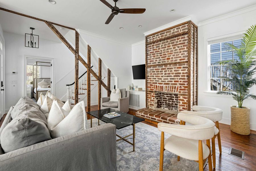 Spacious living room