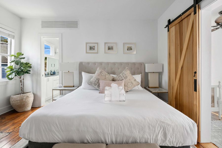 Bedroom 2: King Bed + TV