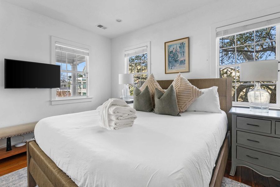 Bedroom 3: King Bed + TV