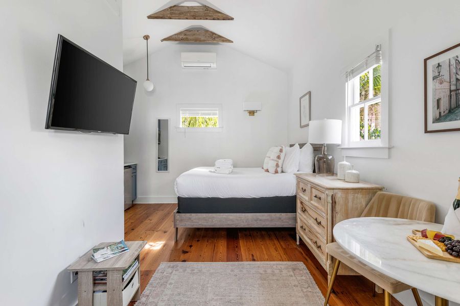 Bedroom 5: Queen Bed + TV + Kitchenette