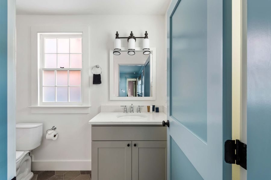 Bathroom 2: Walk-in Shower