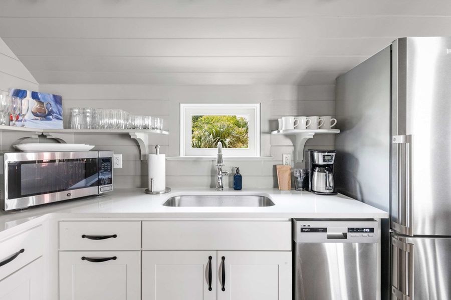 Fully equipped kitchen