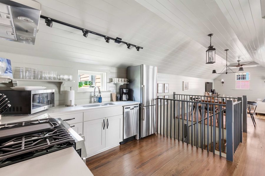 Fully equipped kitchen