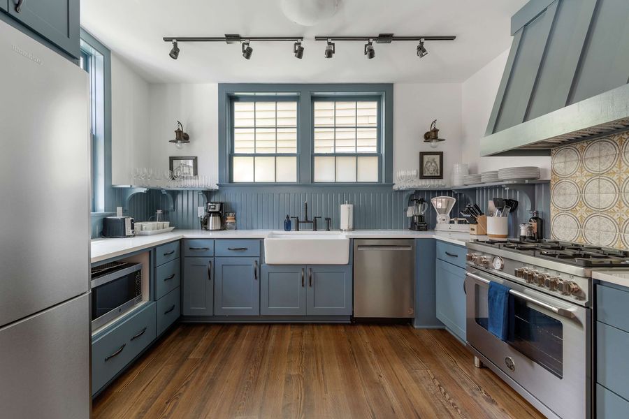 Fully equipped kitchen