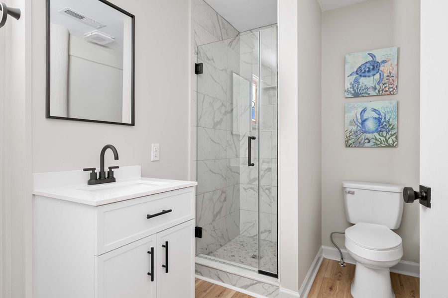 Bathroom 2: Walk-in Shower
