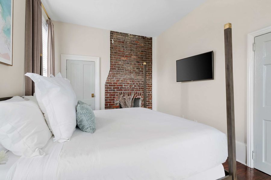 Bedroom 4: King Bed, Ceiling Fan & TV