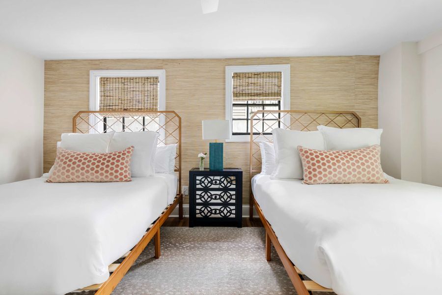 Bedroom 3: Queen Bed, Queen Bed, Ceiling Fan & TV
