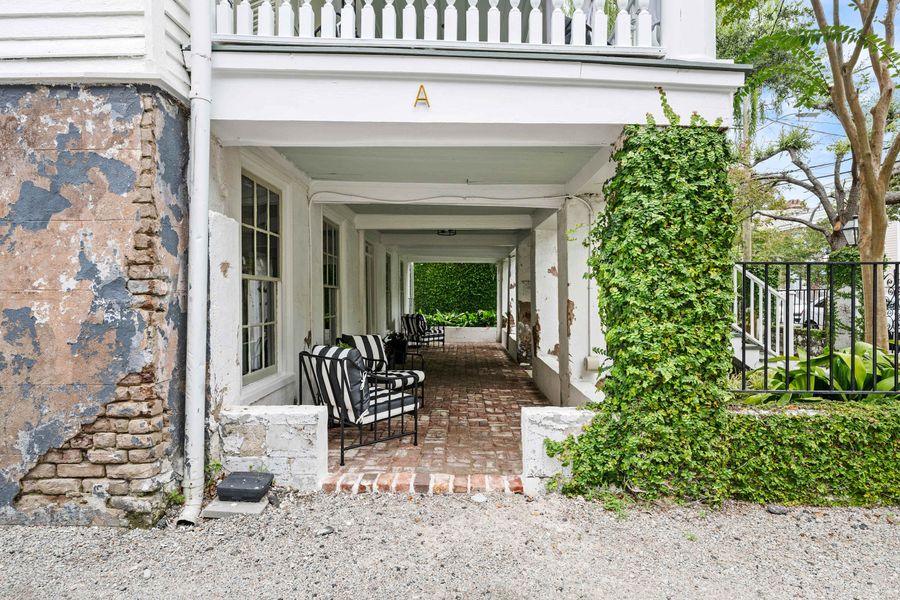  Front courtyard porch with seating 