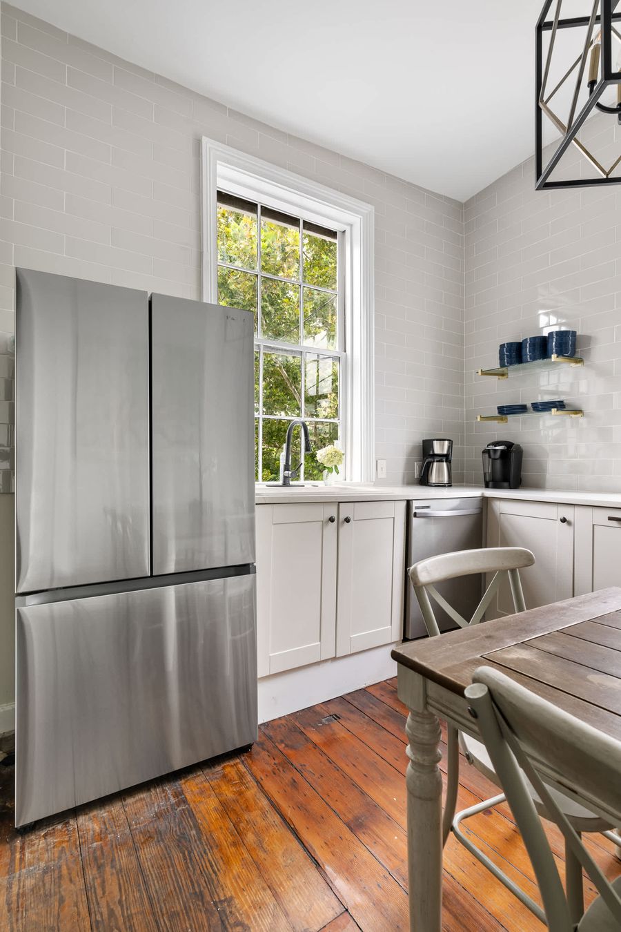 Fully equipped kitchen with everything you need to cook a meal